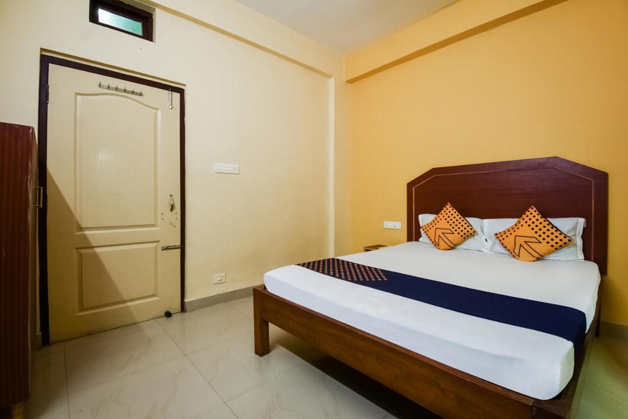 Spot On 74793 Hotel Sai Sudha Puri Dış mekan fotoğraf